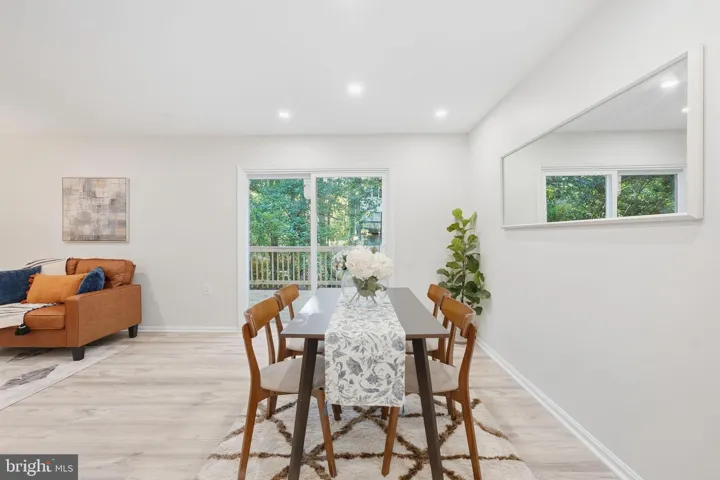 6127 Calico Pool Ln, Burke, Virginia 22015