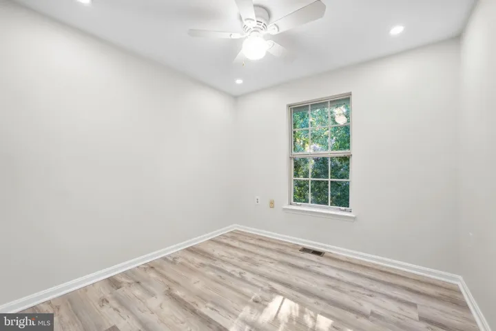 6127 Calico Pool Ln, Burke, Virginia 22015