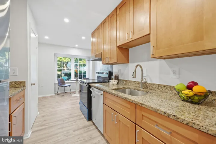 6127 Calico Pool Ln, Burke, Virginia 22015