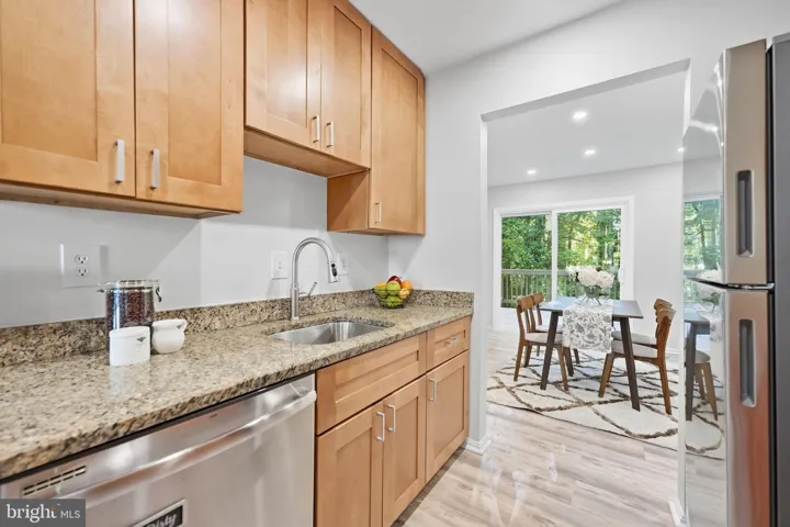 6127 Calico Pool Ln, Burke, Virginia 22015