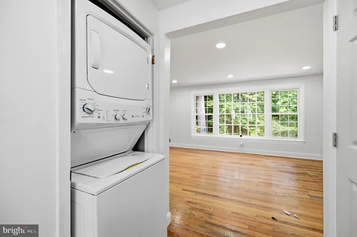 1214 Fox Run Pl, Woodbridge, Virginia 22191