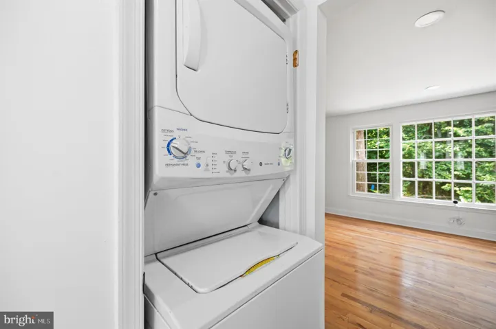 1214 Fox Run Pl, Woodbridge, Virginia 22191