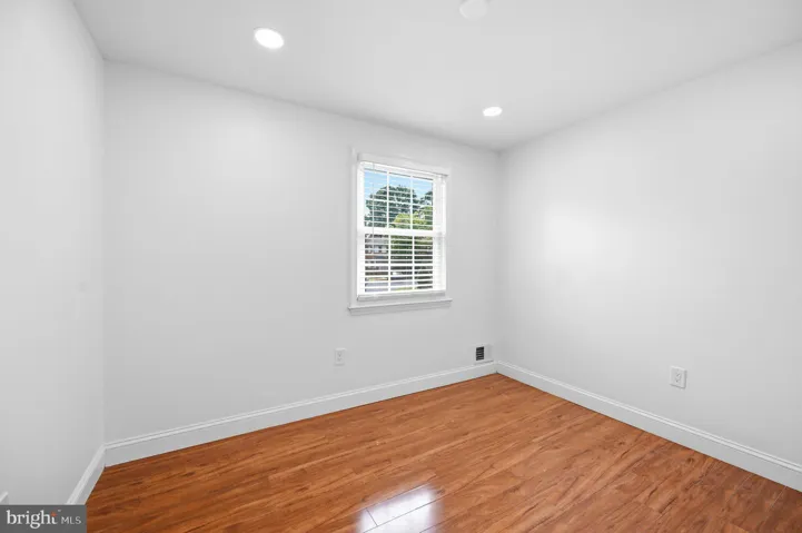 1214 Fox Run Pl, Woodbridge, Virginia 22191