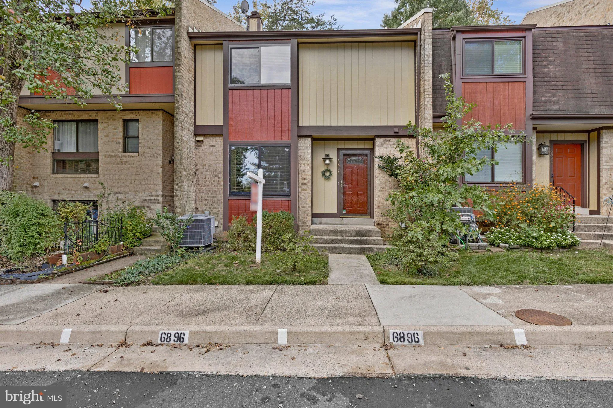 6896 DEER RUN DRIVE, Alexandria, VA 22306