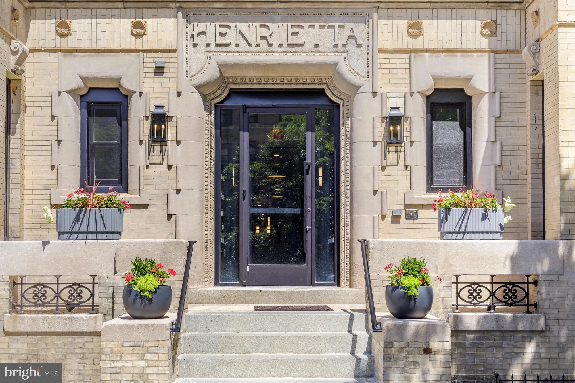 933 N STREET, Washington, DC 20001
