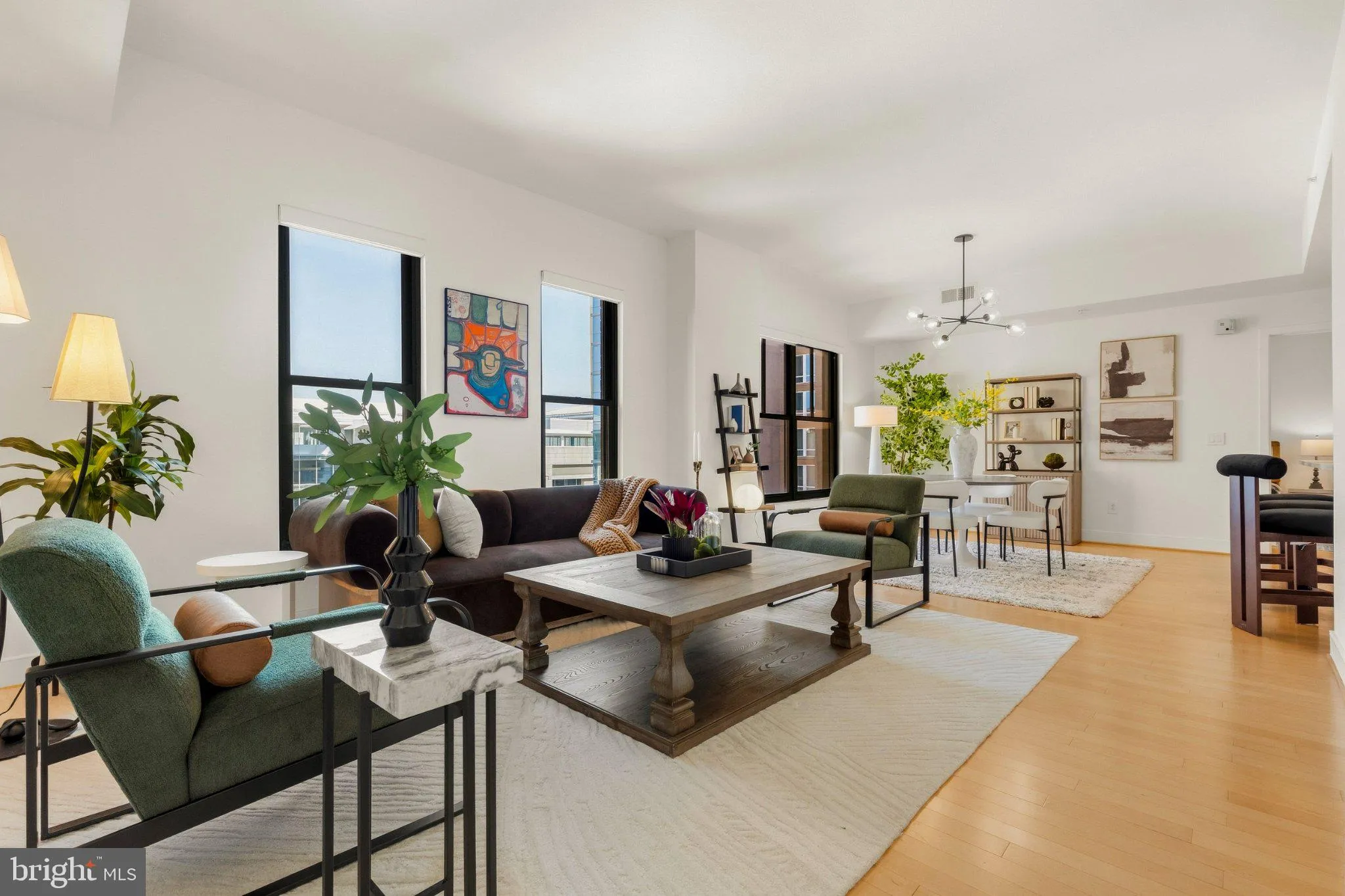 910 M STREET, Washington, DC 20001