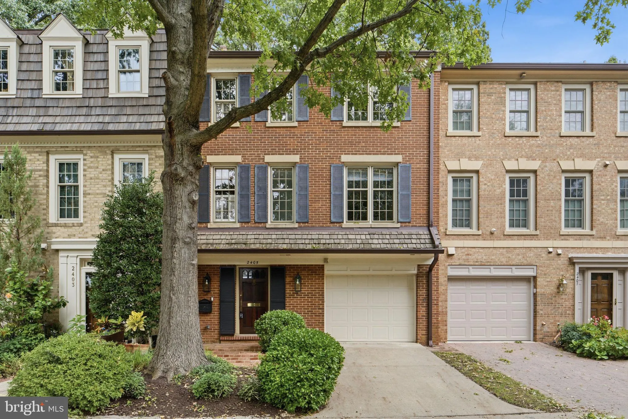 2405 QUEEN STREET, Arlington, VA 22202
