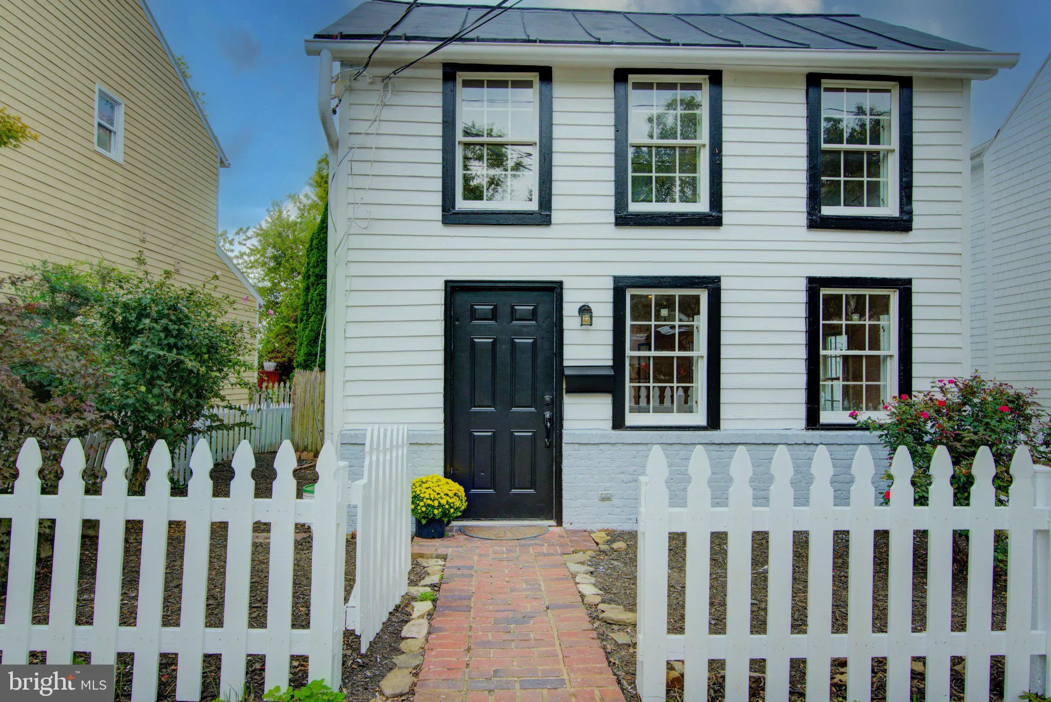 221 SOUTH STREET, Leesburg, VA 20175