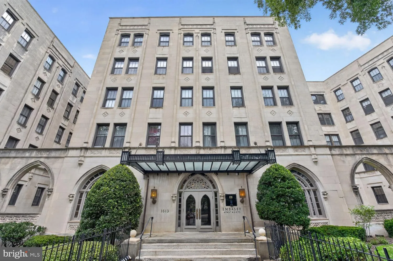 1613 HARVARD STREET, Washington, DC 20009
