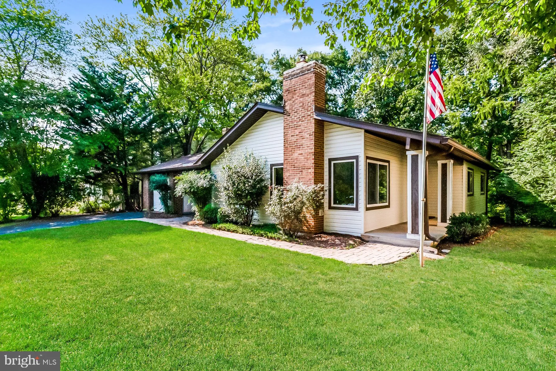 256 MEADOWLAND LANE, Sterling, VA 20164