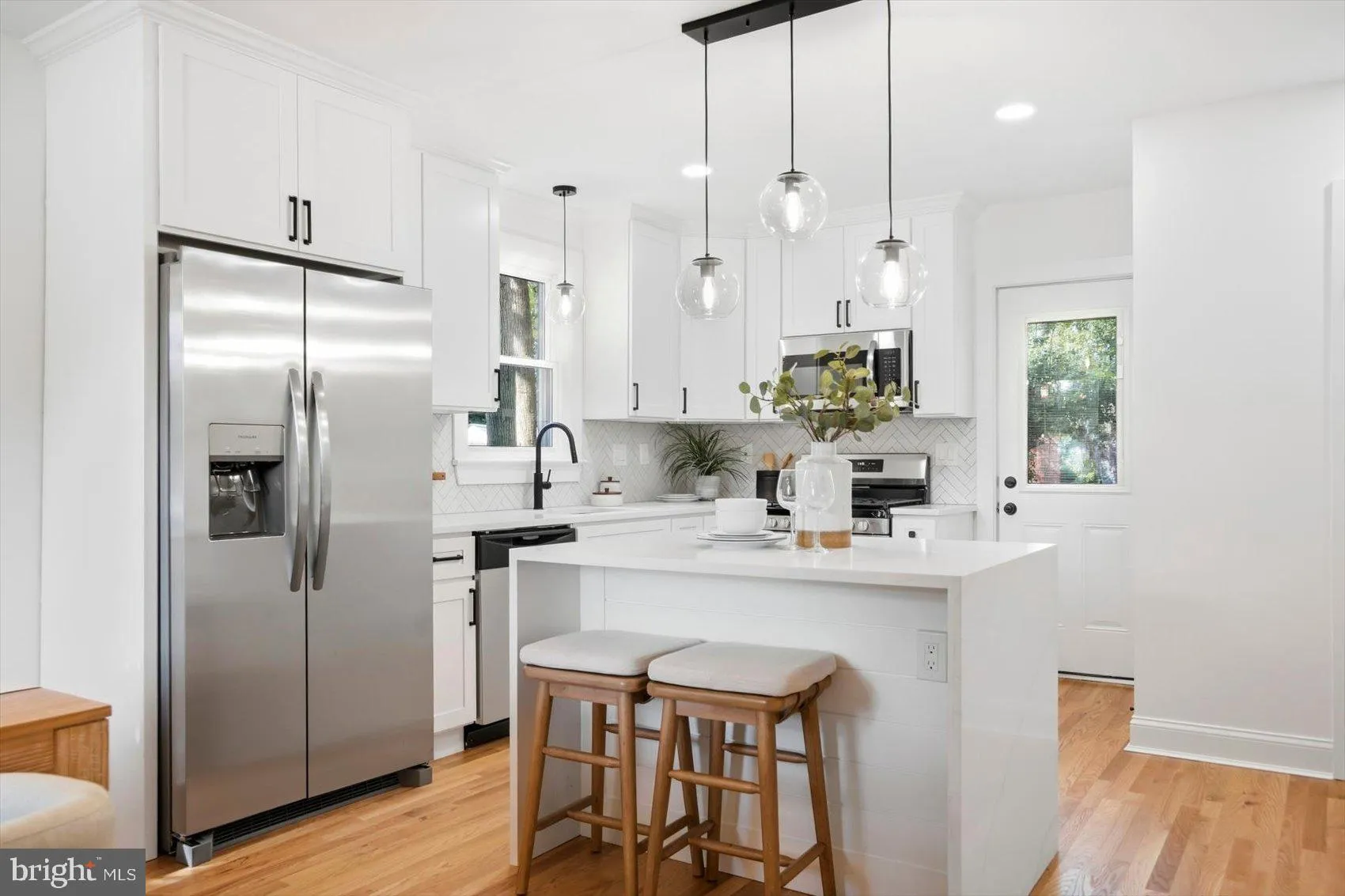 9424 COLESVILLE ROAD, Silver Spring, MD 20901