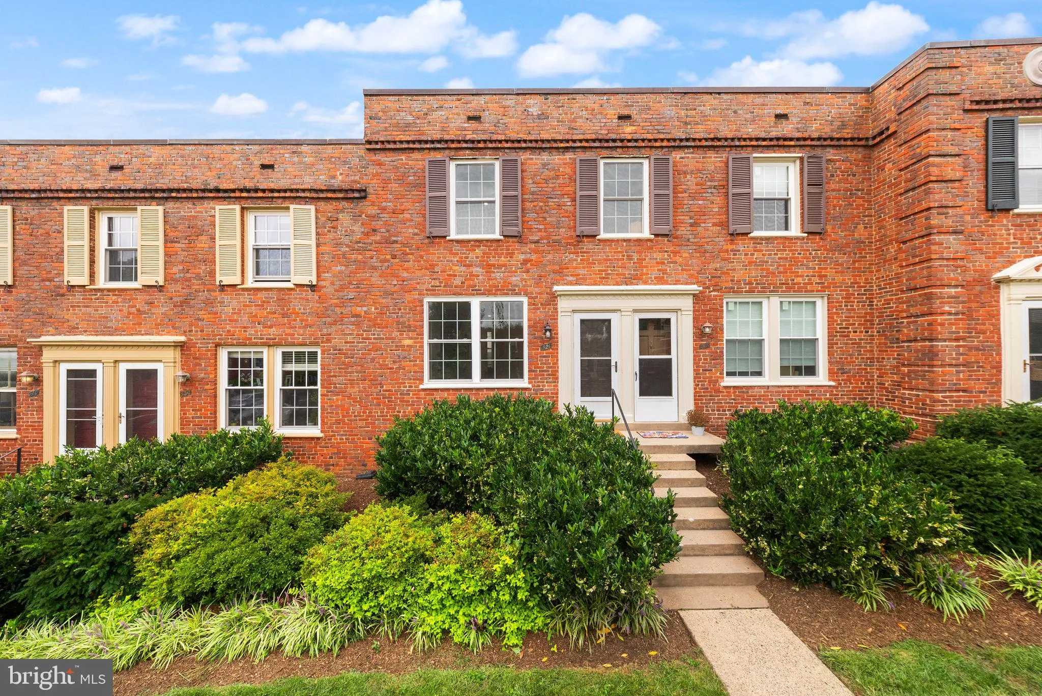 1400 EDGEWOOD STREET, Arlington, VA 22204