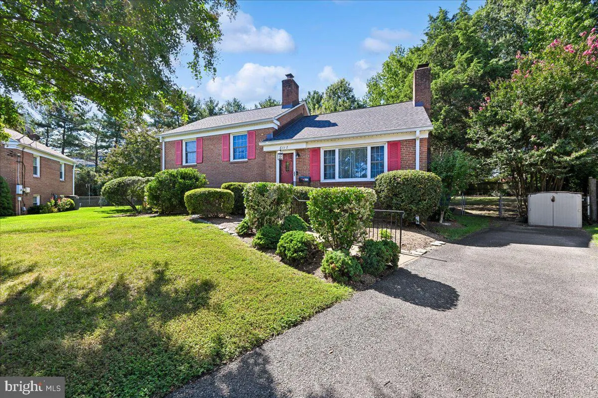 6112 FOX HILL STREET, Springfield, VA 22150