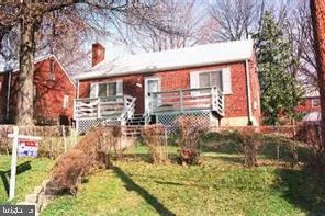 2005 QUEBEC STREET, Arlington, VA 22204