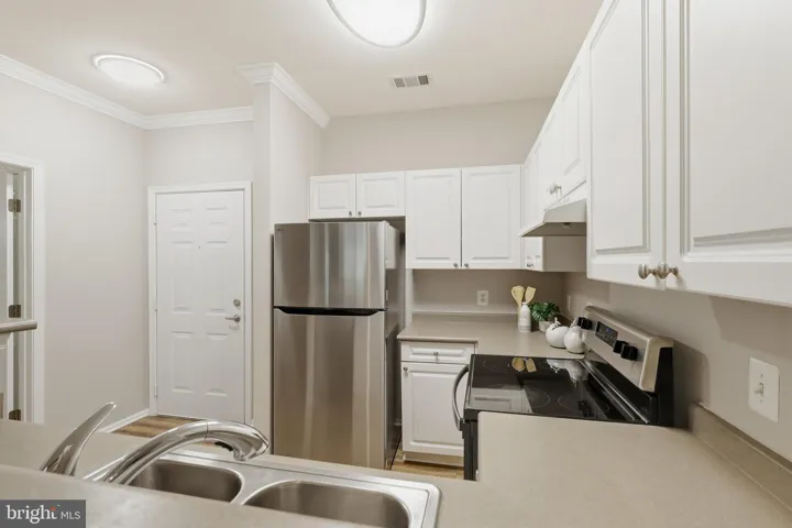 3009 Nicosh Cir, Falls Church, Virginia 22042