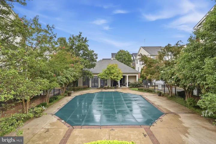 3009 Nicosh Cir, Falls Church, Virginia 22042