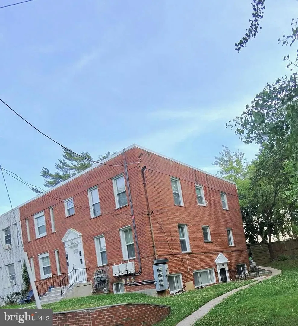 407 LEBAUM STREET, Washington, DC 20032