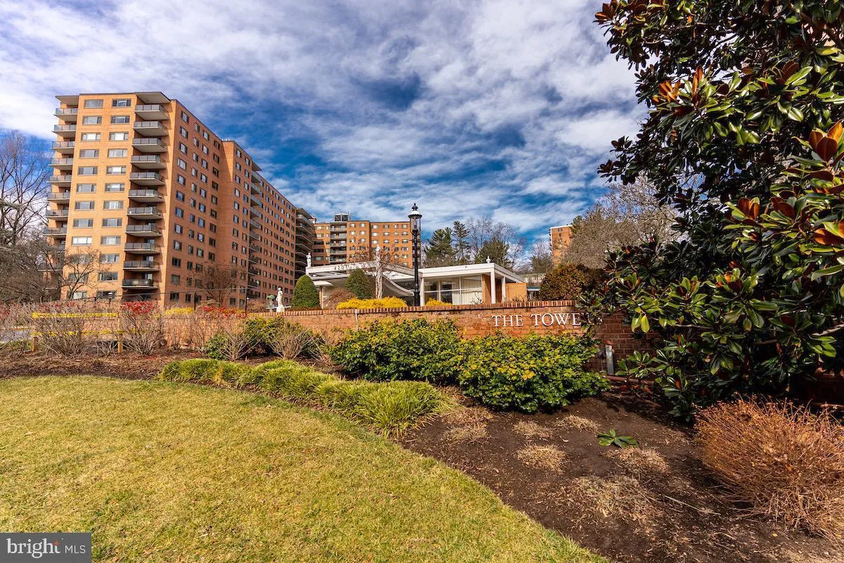 4201 CATHEDRAL AVENUE, Washington, DC 20016
