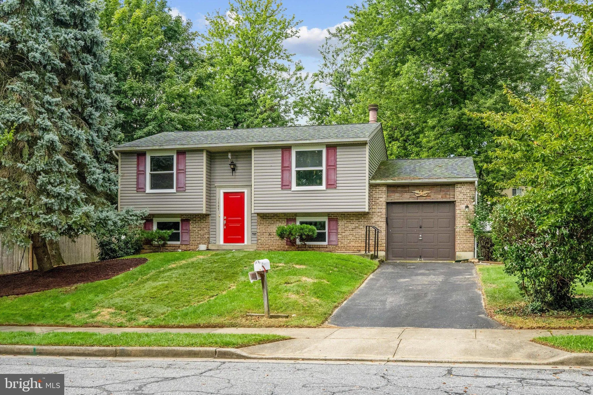 1807 RUSTIC HILL COURT, Frederick, MD 21702