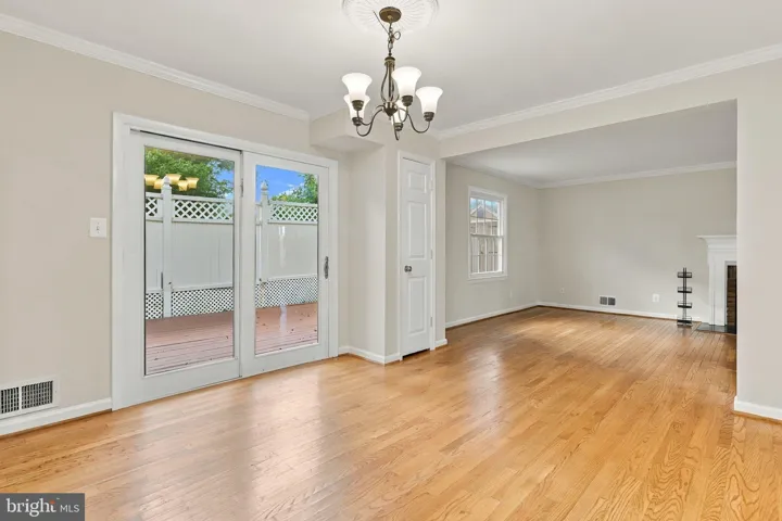 8614 Vernon Ave, Alexandria, Virginia 22309