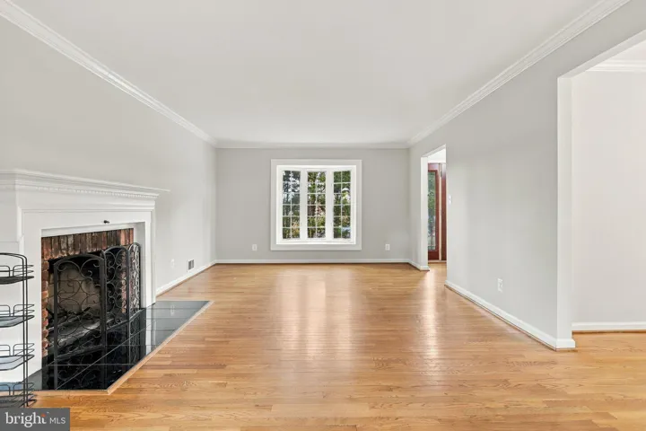 8614 Vernon Ave, Alexandria, Virginia 22309