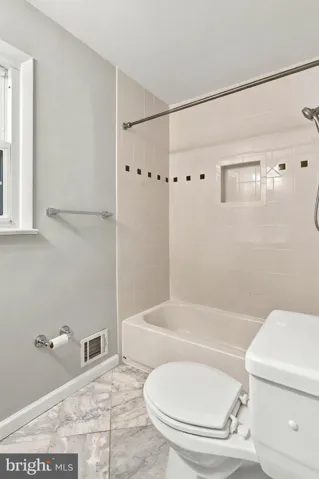 8614 Vernon Ave, Alexandria, Virginia 22309