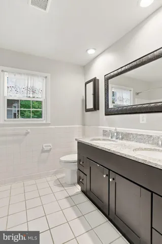 8614 Vernon Ave, Alexandria, Virginia 22309