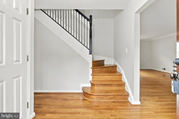 8614 Vernon Ave, Alexandria, Virginia 22309