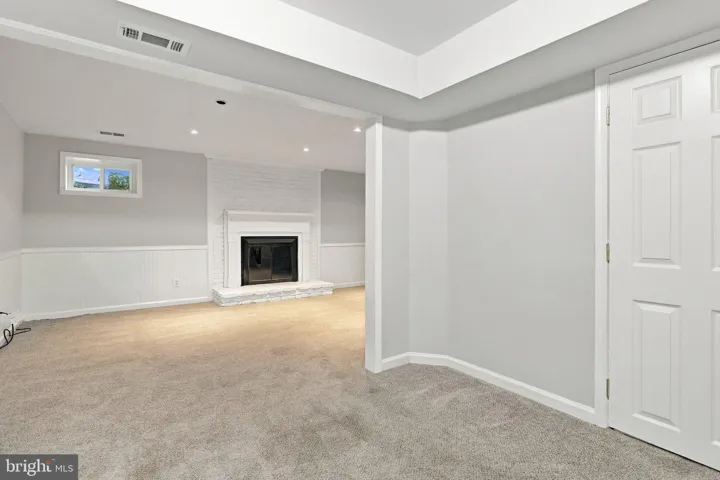 8614 Vernon Ave, Alexandria, Virginia 22309