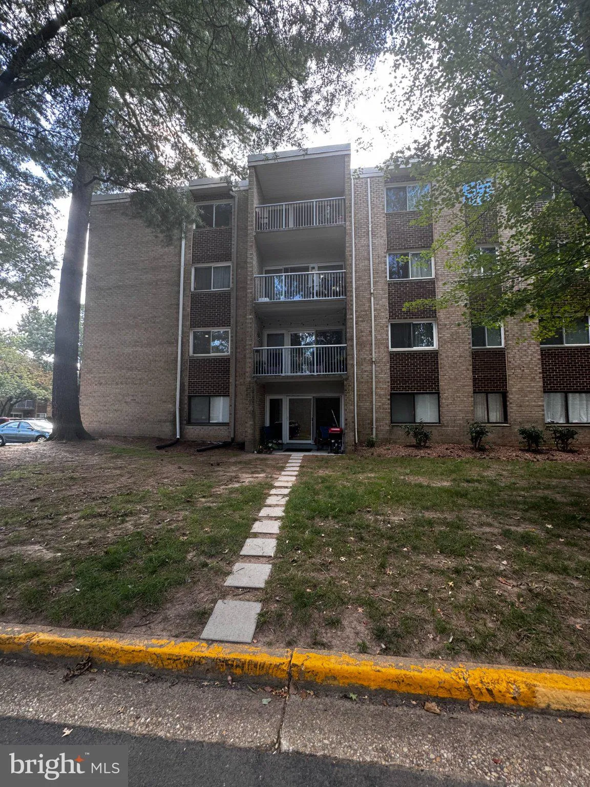 8000 CHANUTE PLACE, Falls Church, VA 22042