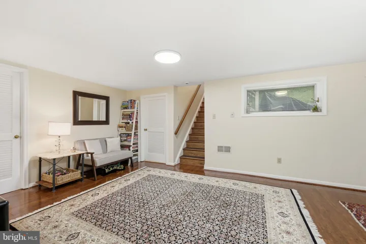 899 N Nottingham St, Arlington, Virginia 22205