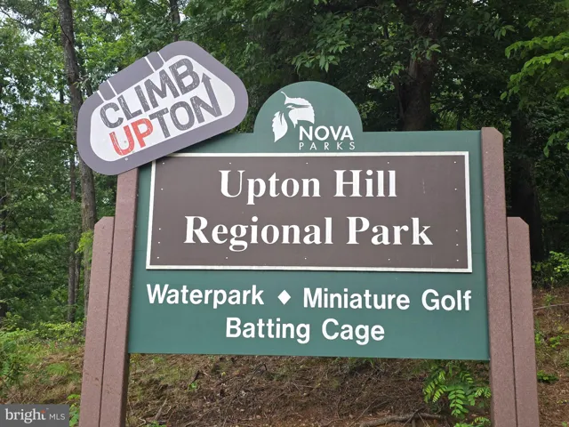 3420 Greentree Dr, Falls Church, Virginia 22041