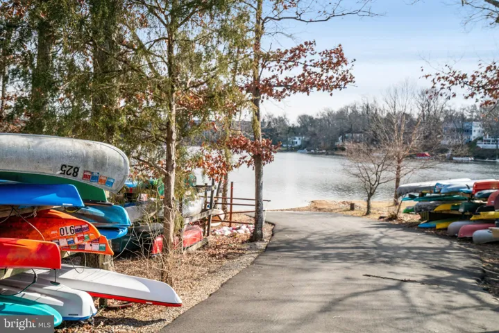 3420 Greentree Dr, Falls Church, Virginia 22041