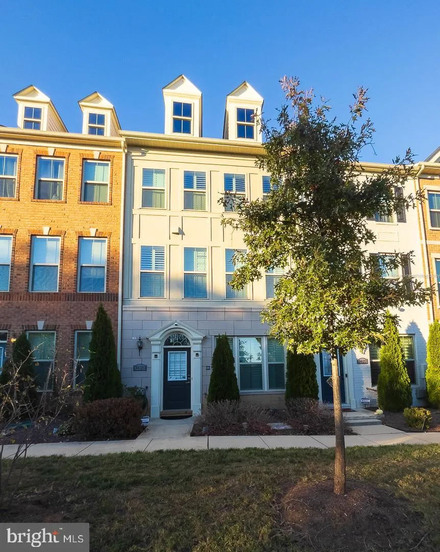 3620 COMMODORE JOSHUA BARNEY DRIVE, Washington, DC 20018