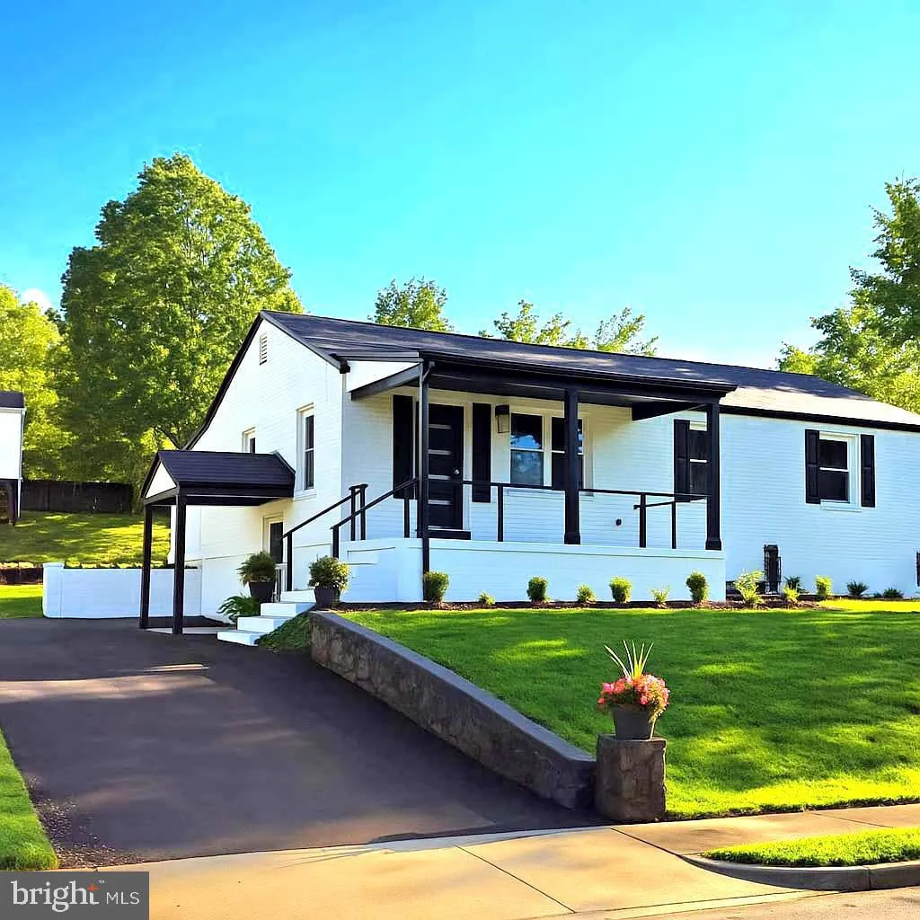 6065 MUNSON HILL ROAD, Falls Church, VA 22044