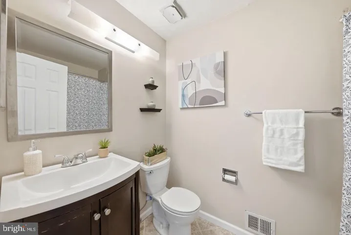 6472 Brick Hearth Ct, Alexandria, Virginia 22306