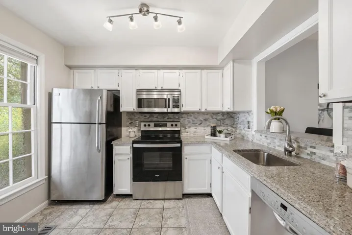 6472 Brick Hearth Ct, Alexandria, Virginia 22306