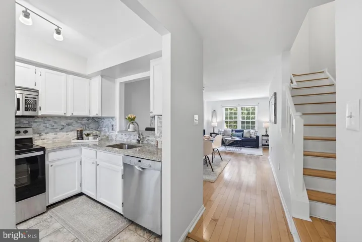 6472 Brick Hearth Ct, Alexandria, Virginia 22306