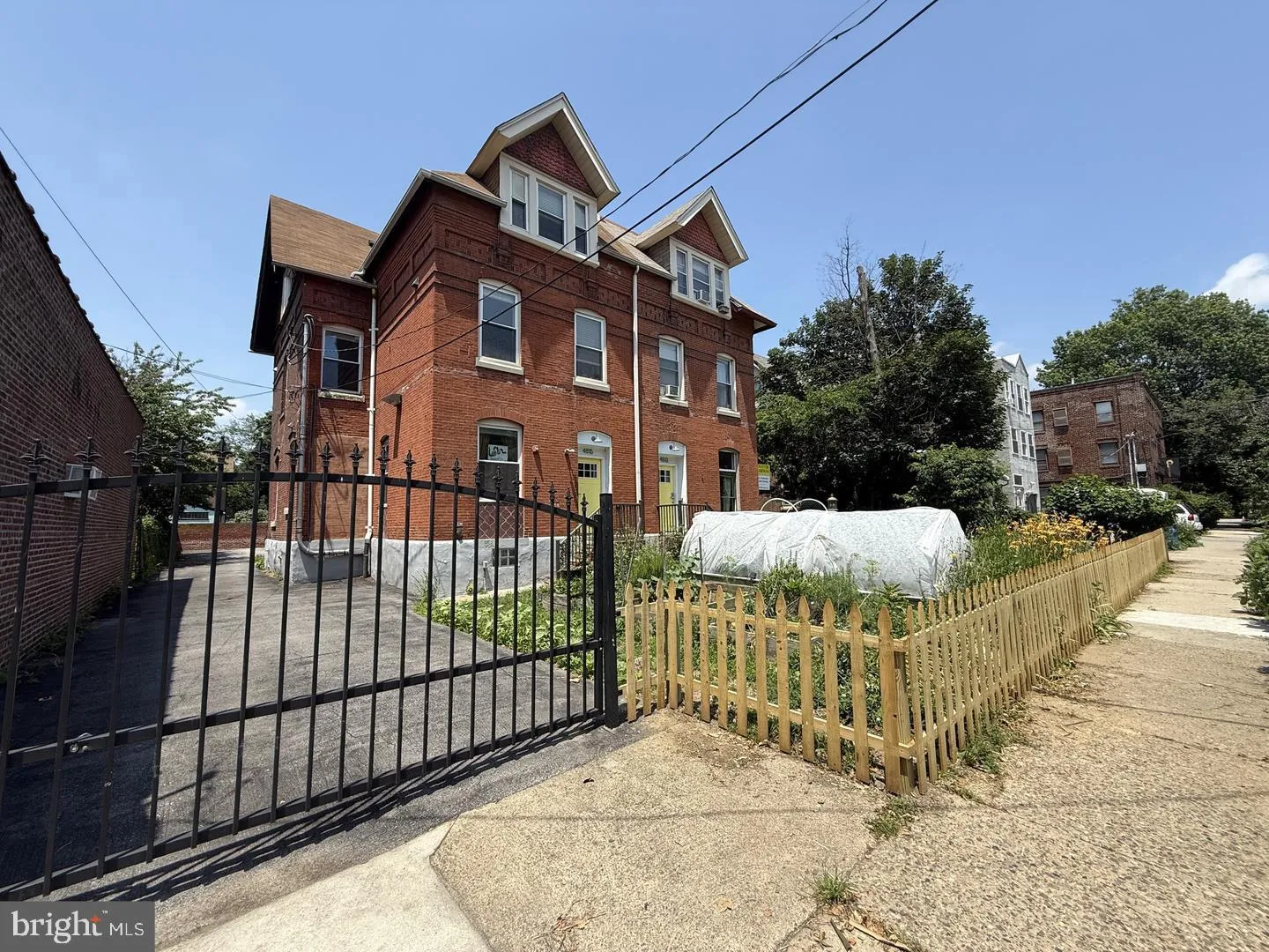 4815 CHESTER AVENUE, Philadelphia, Pennsylvania 19143 For Sale