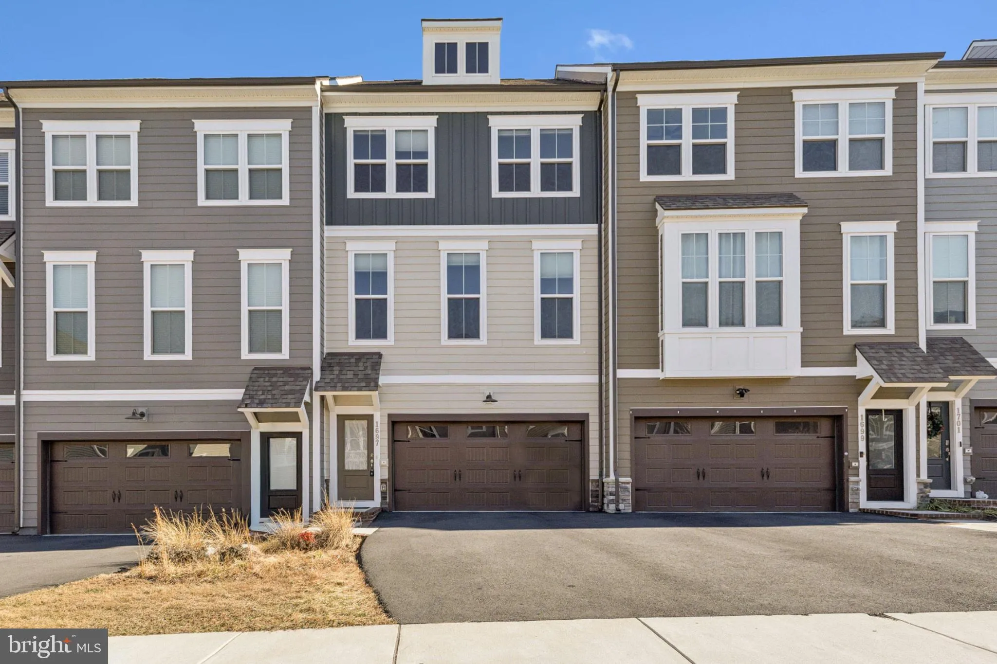 1697 BEECH LEAF STREET, Dumfries, VA 22026