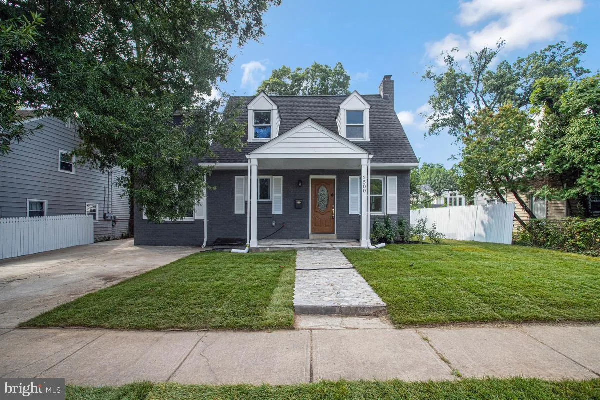 2500 ARLINGTON, Arlington, VA 22204