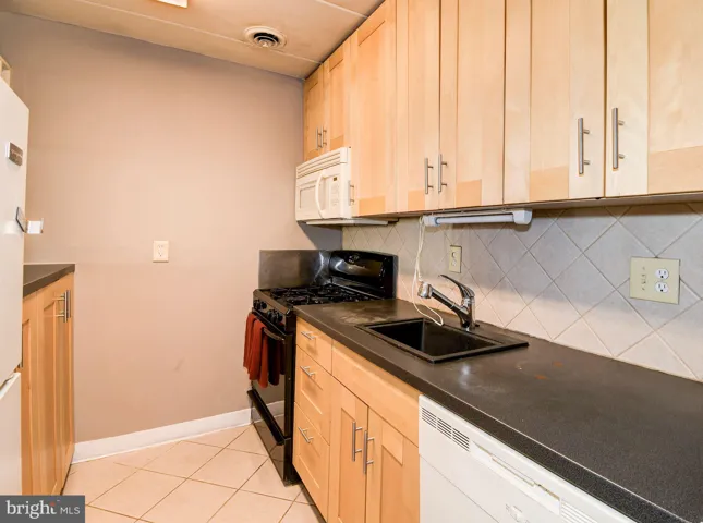 2627 Redcoat Dr, Alexandria, Virginia 22303