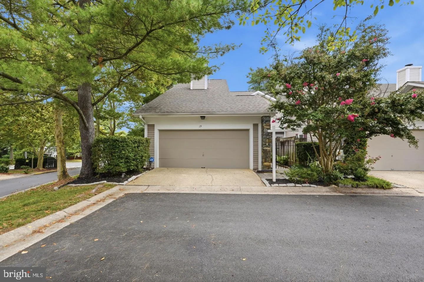 19 BUTTERWICK COURT, Gaithersburg, MD 20886