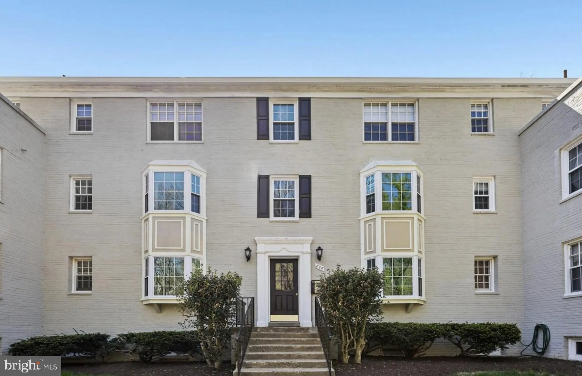 808 ARLINGTON MILL DRIVE, Arlington, VA 22204