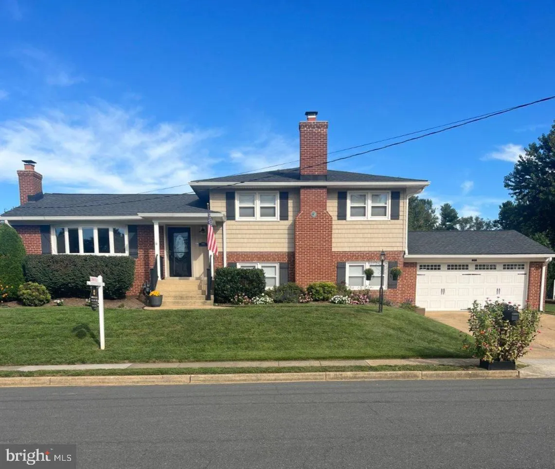 1000 WESTWOOD DRIVE, Vienna, VA 22180