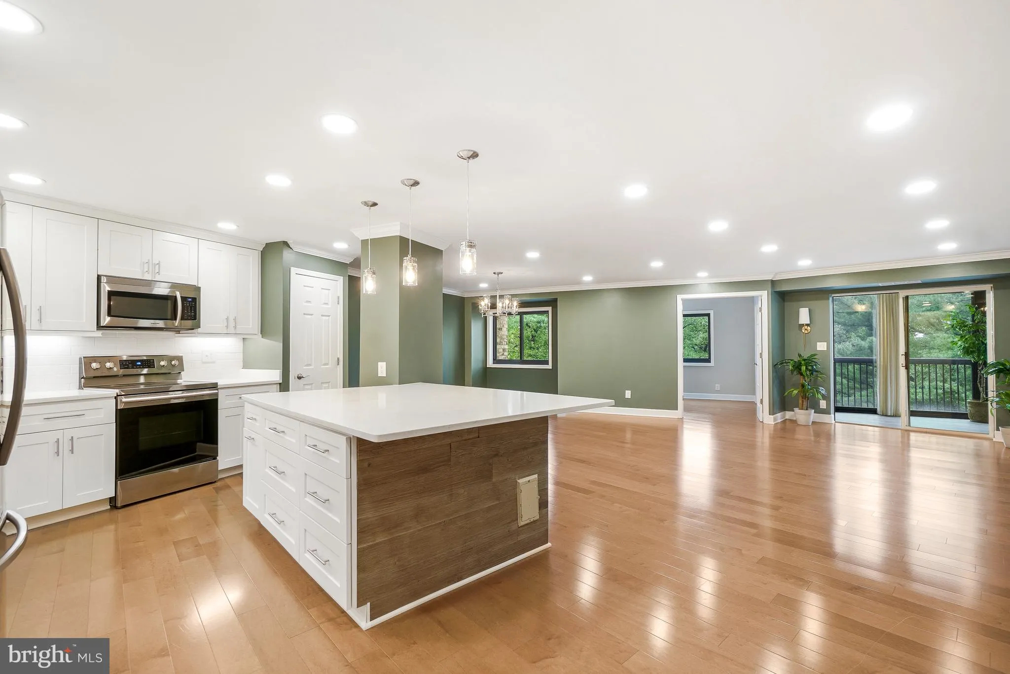 5903 MOUNT EAGLE DRIVE, Alexandria, VA 22303