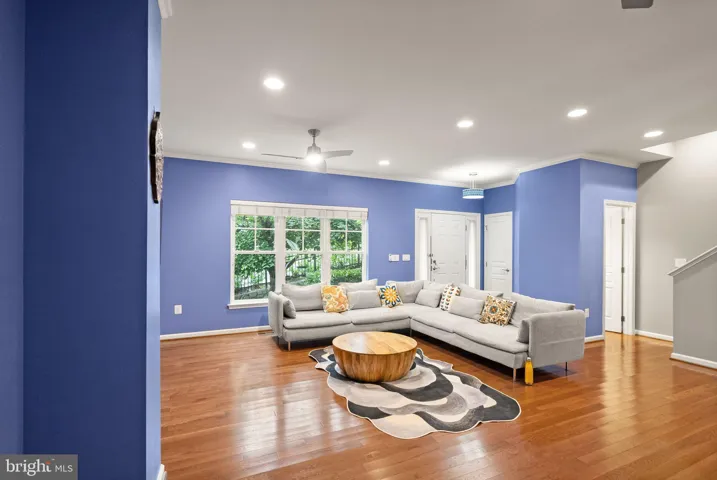 116 Mt High St, Occoquan, Virginia 22125