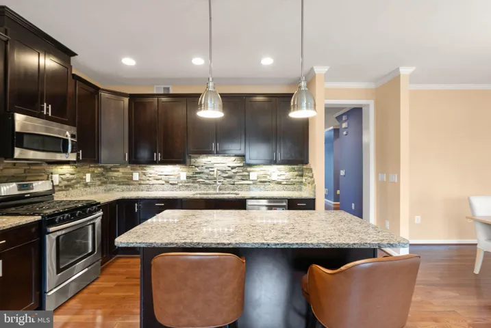 116 Mt High St, Occoquan, Virginia 22125