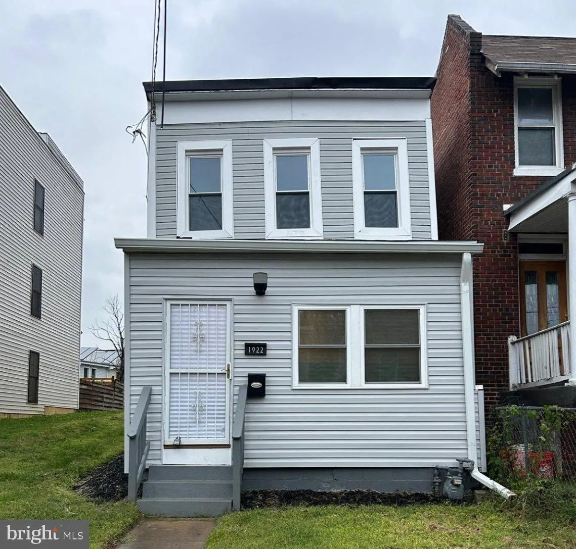 1922 CAPITOL AVENUE, Washington, DC 20002