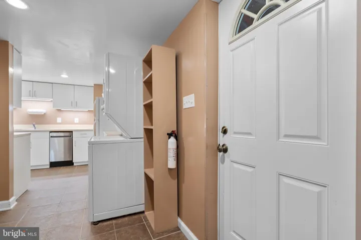 2427 N Sycamore St, Arlington, Virginia 22207